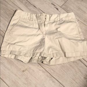 Size 6 Vineyard Vines shorts